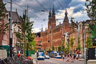 Old and New on Amsterdam Streets