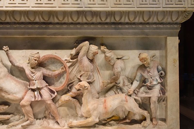 Istanbul Archaeological Museum Alexander Sarcophagus Hunting scene short side 4029.jpg