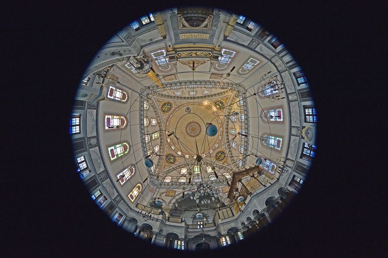 Istanbul Ayazma Mosque view to dome 0665.jpg