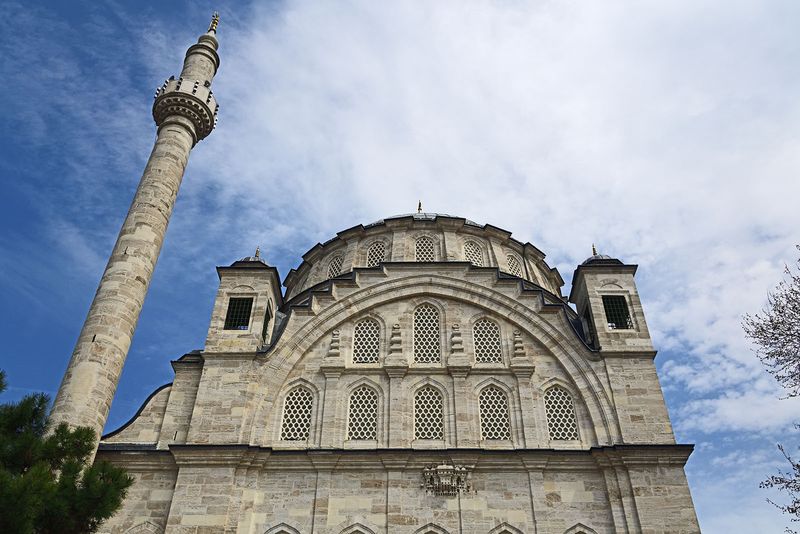 Istanbul Ayazma Mosque view from SW 3396.jpg