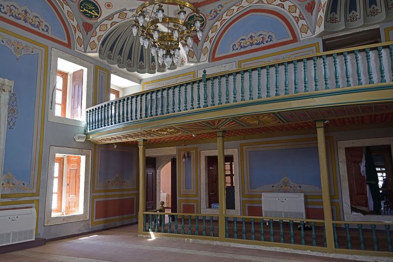 Istanbul Eminzade Hacı Ahmet Paşa Mosque interior 3429.jpg