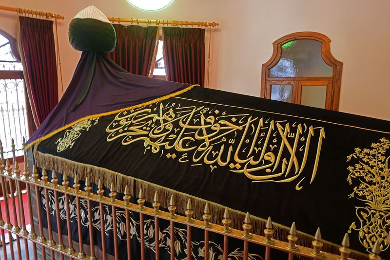Istanbul Koca Mustafa Paşa complex Smbl Efendi mausoleum 4611.jpg