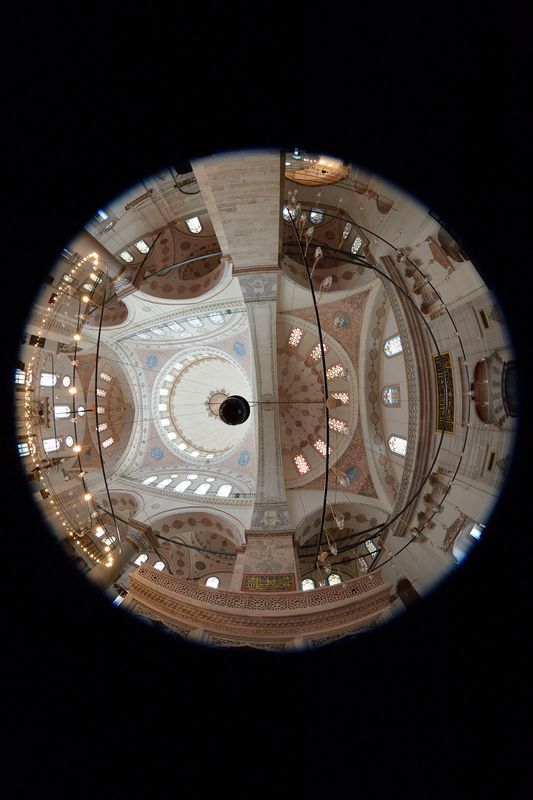 Istanbul Beyazit II mosque interior 0632.jpg