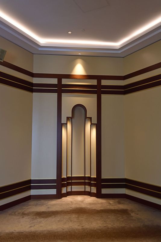 Istanbul Taksim Mosque interior area before main room 4149.jpg