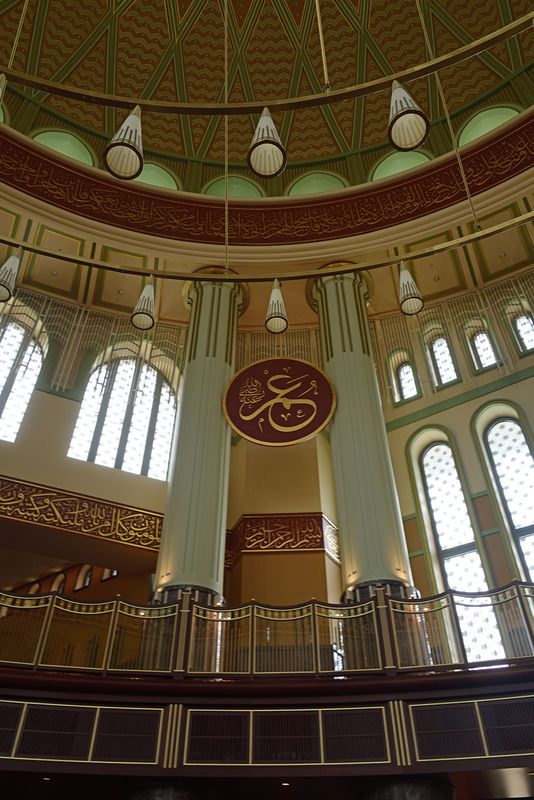 Istanbul Taksim Mosque interior 4144.jpg