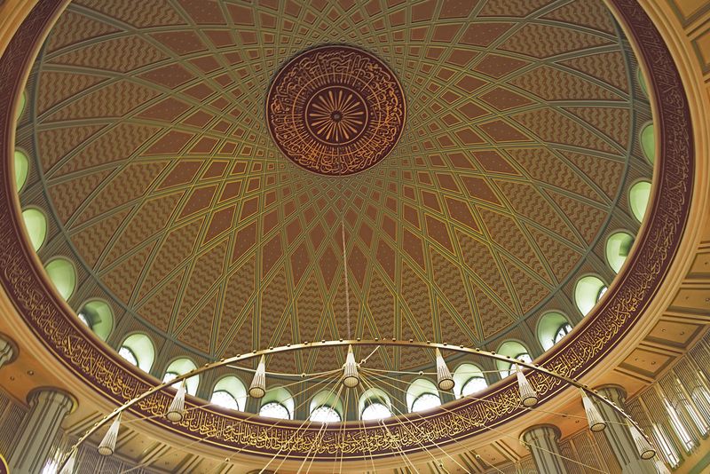 Istanbul Taksim Mosque interior dome 4121.jpg