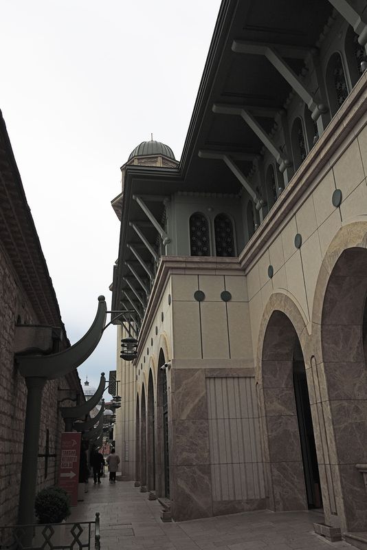 Istanbul Taksim Mosque exterior from nearby 4118.jpg