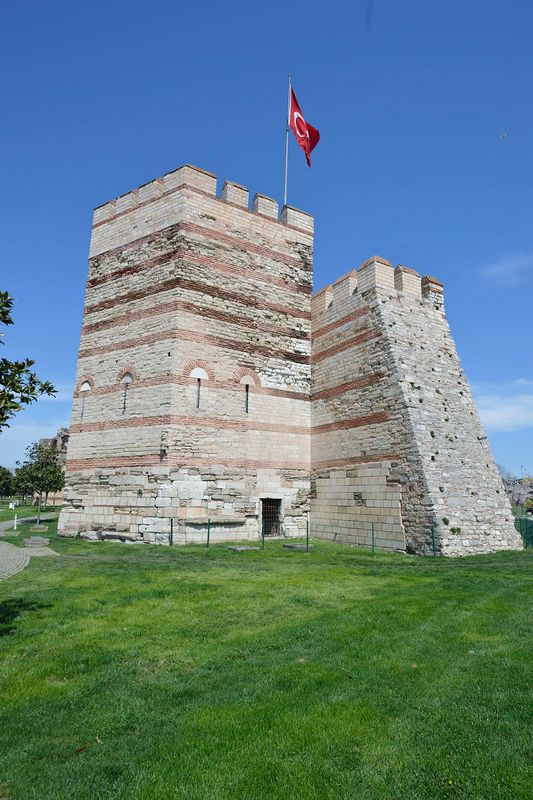 Istanbul Marble Tower end of walls leading to it 0491.jpg