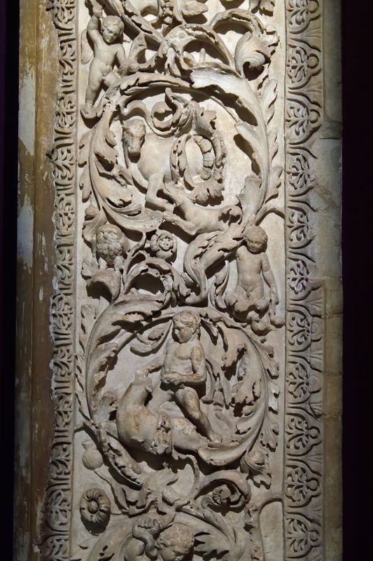 Istanbul Archaeology Museum Decorated pier 2nd century AD  Aphrodisias 3657.jpg