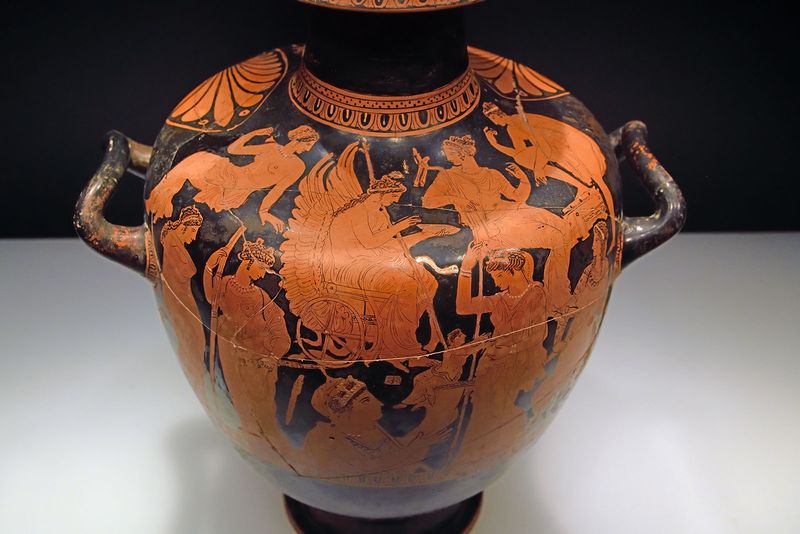 Istanbul Archaeology Museum Greek vessel ND 3000.jpg