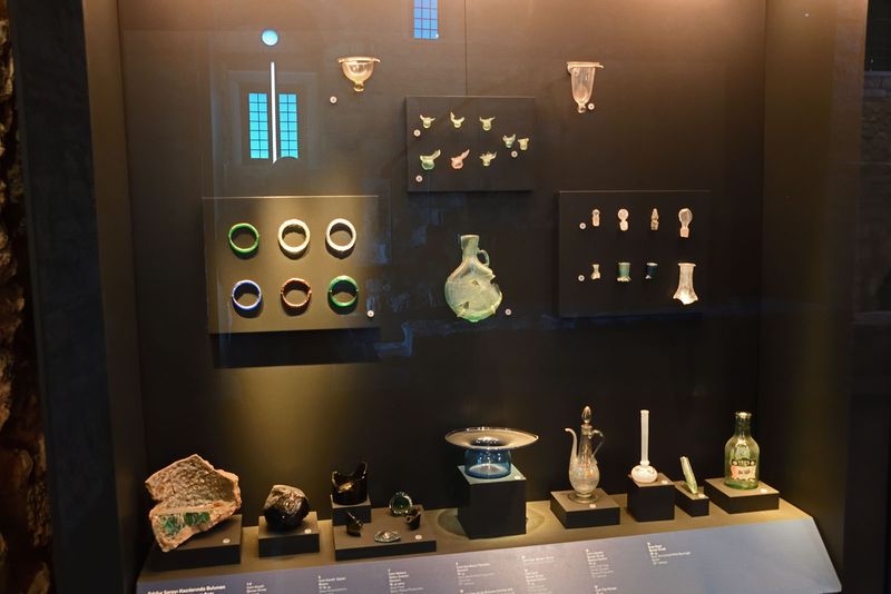 Istanbul Tekfur Saray exhibits 3341.jpg