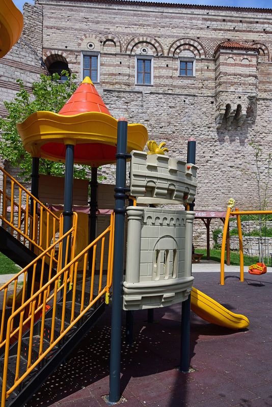 Istanbul Tekfur Saray exterior 3328.jpg