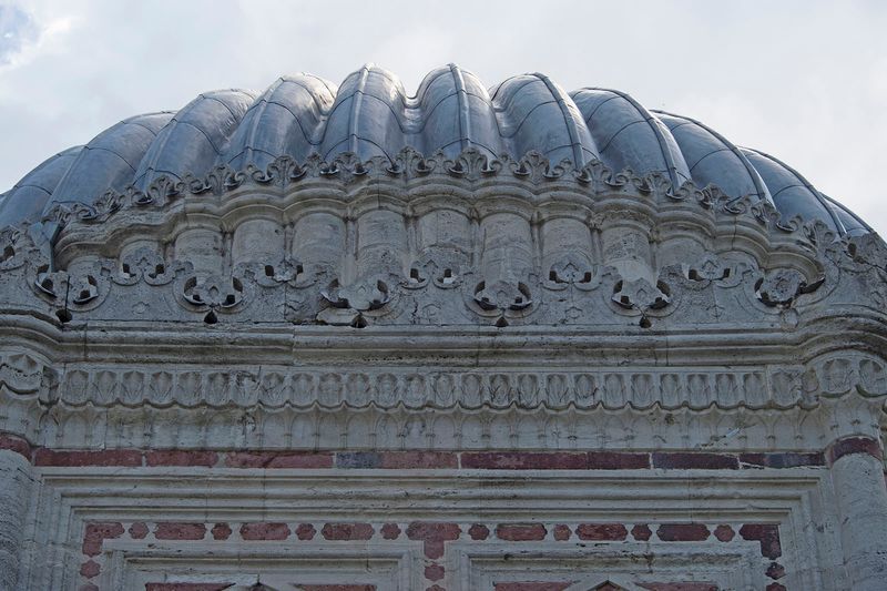 Istanbul Şehzade complex Tomb of Şehzade Mehmed exterior in 2015 1363.jpg