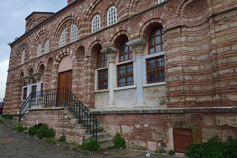 Istanbul Molla gurani camii 3799.jpg