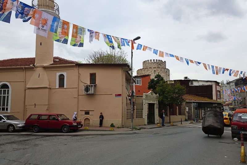 Istanbul Küçükbaşı Hacı Hüseyin Ağa Cami 4608.jpg