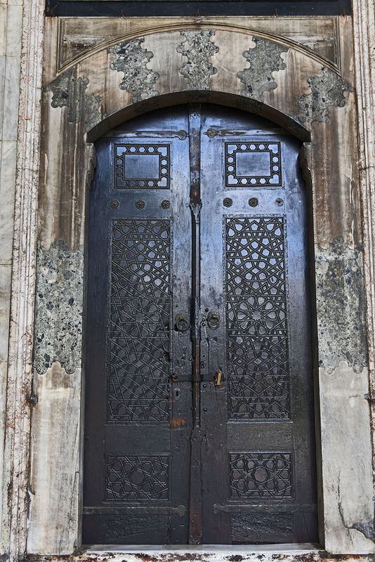 Istanbul Gazi Ahmet Paşa Mosque Courtyard son cemaat area entrance to mosque in 2024 5351.jpg