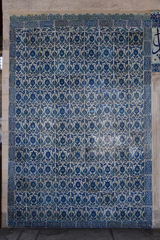 Rstem Pasha Mosque Porch tile panel right of side entrance in 2024 6394.jpg