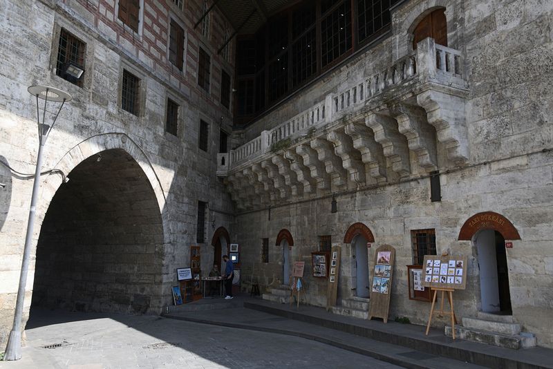 New Mosque Hnkr Kasrı and its arch in 2024  5215.jpg