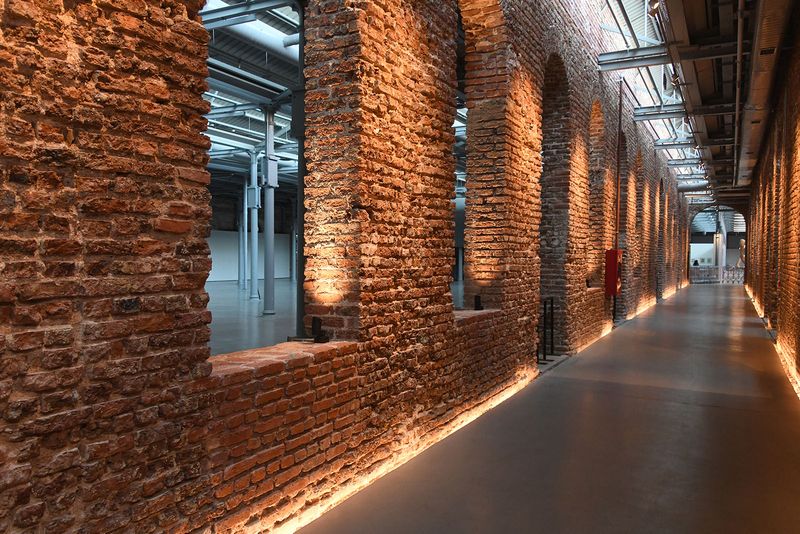Istanbul Feshane Artİstanbul in corridor october 2023 5177.jpg