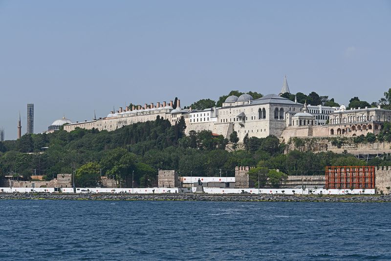 Topkapı Palace from the Bosphorus in 2024 6700.jpg