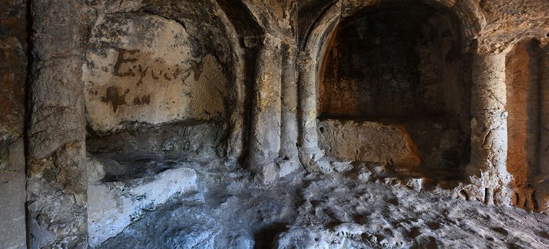 Şanlıurfa Kızılkoyun Necropolis Chamber M14 In 2024 7772 panorama.jpg