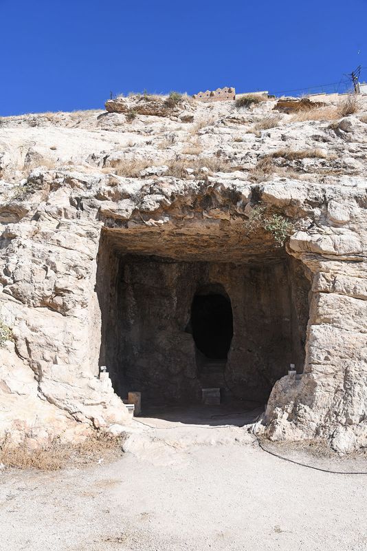Şanlıurfa Kızılkoyun Necropolis Chamber with mosaic In 2024 7764.jpg