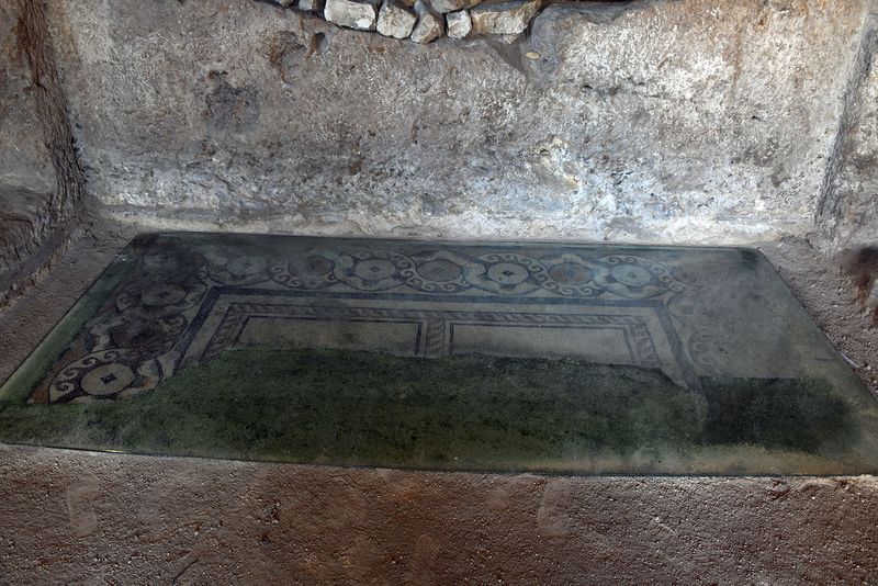 Şanlıurfa Kızılkoyun Necropolis Chamber with mosaic In 2024 7770.jpg