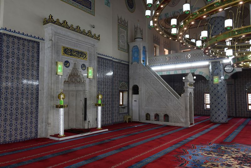 Urfa Eyyup Peygamber mosque interior 2024 7699.jpg