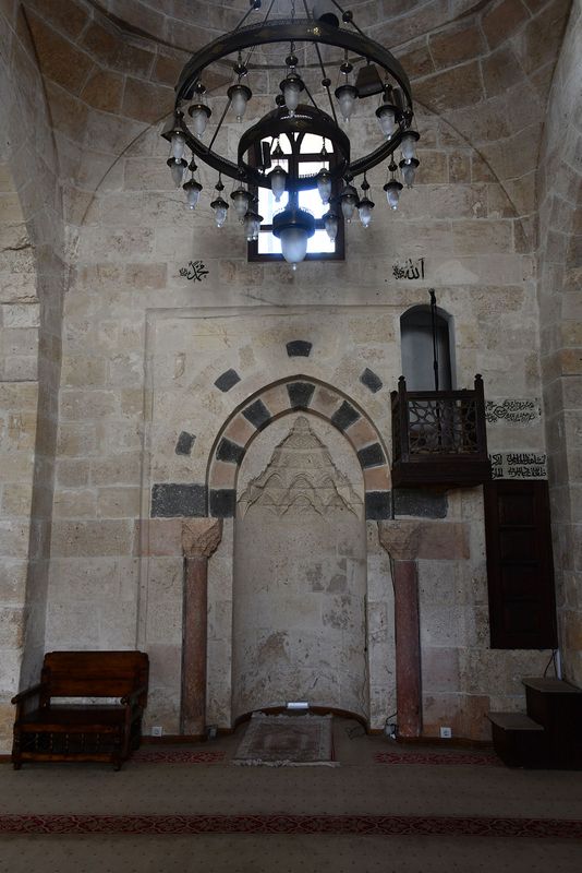 Şanlıurfa Pazar Camii Interior 2024 7665.jpg
