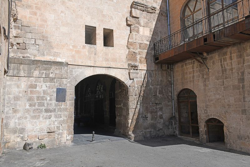 Urfa Harran Gate 2024 7689.jpg