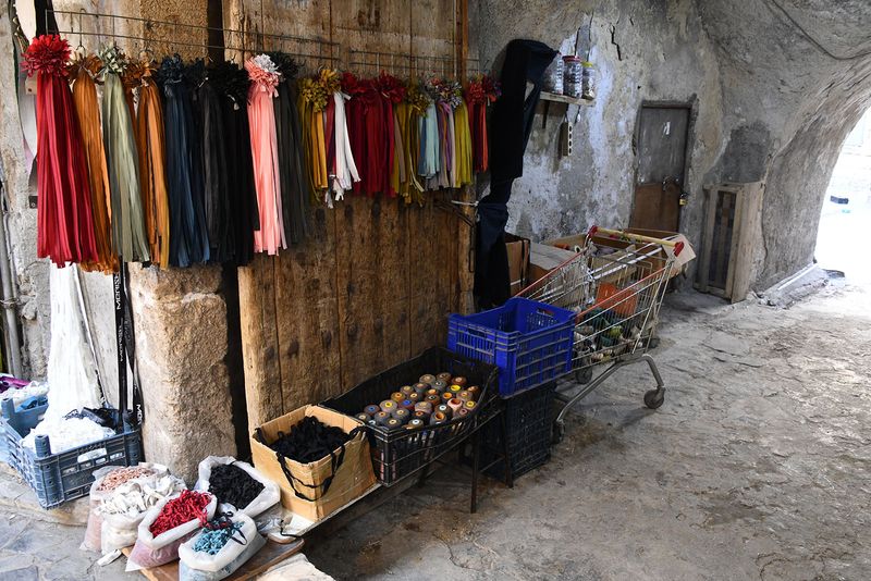 Şanlıurfa covered market area 2024 7274.jpg