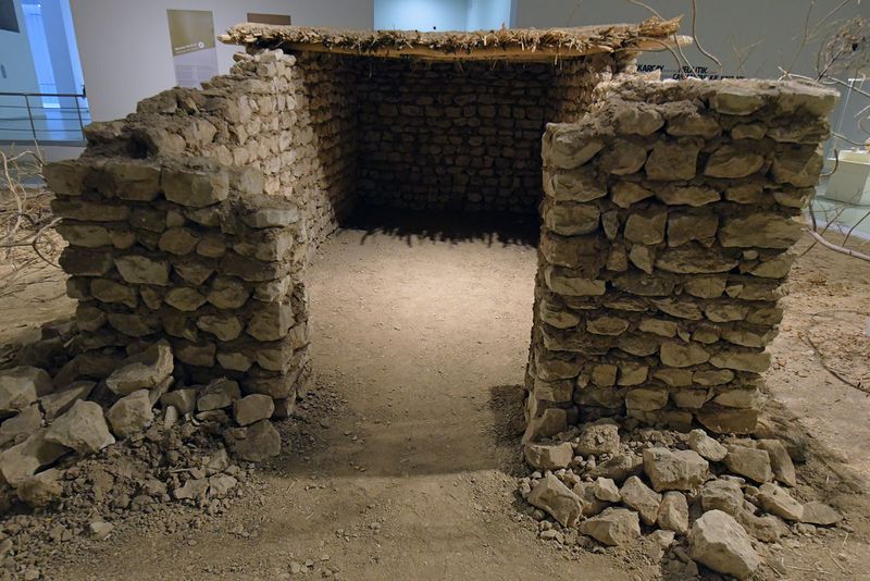 Urfa museum Akaray Tepe single-room structure in 2024 0367.jpg