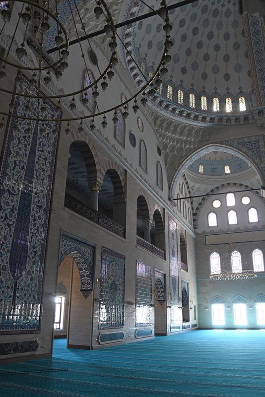 Kahramanmaraş Abdlhamid Han Mosque Interior 2024 8165.jpg