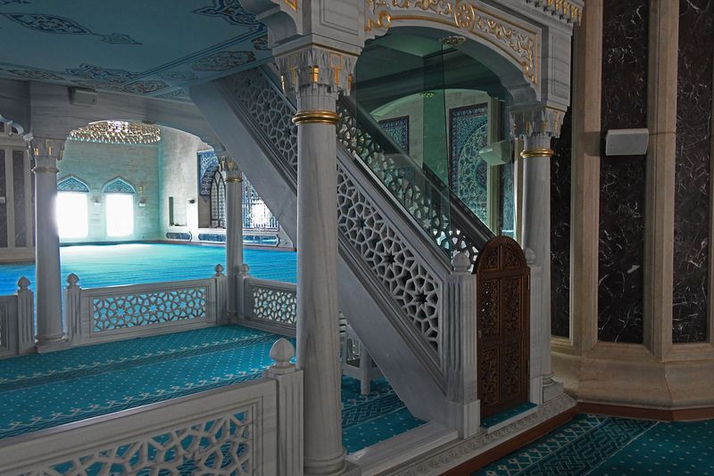 Kahramanmaraş Abdlhamid Han Mosque Interior 2024 8189.jpg