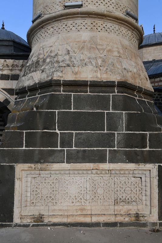 Diyarbakır Fatih Pasha Mosque Exterior View from roof of westernmost part of front 2024 6973.jpg