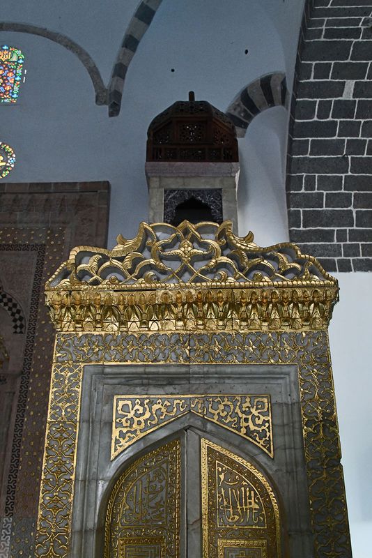 Diyarbakır Fatih Pasha Mosque Interior Minbar 2024 6929.jpg