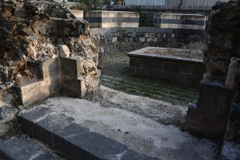 Diyarbakır Fatih Pasha Mosque Türbe of Yunus - Jonah in 2024 6962.jpg