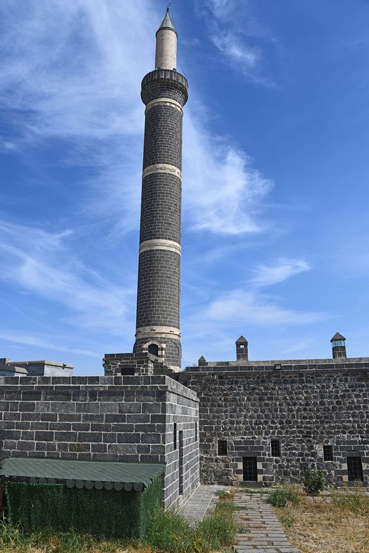 Diyarbakır Hsrev Paşa Cami Exterior in 2024 7095.jpg
