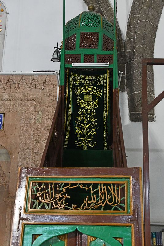Diyarbakır Iskender Paşa Mosque Interior Minbar in 2024 6859.jpg