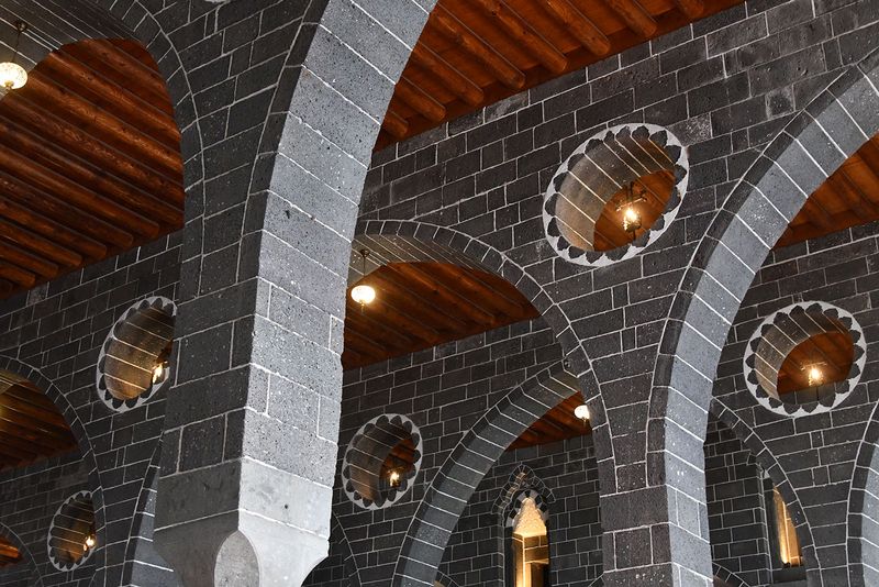 Diyarbakır Surp Giragos Armenian Church Interior Ceiling in 2024 7057.jpg
