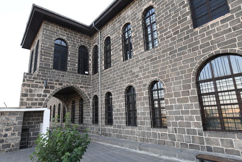 Diyarbakır İkale Courthouse A building in 2024 0343.jpg