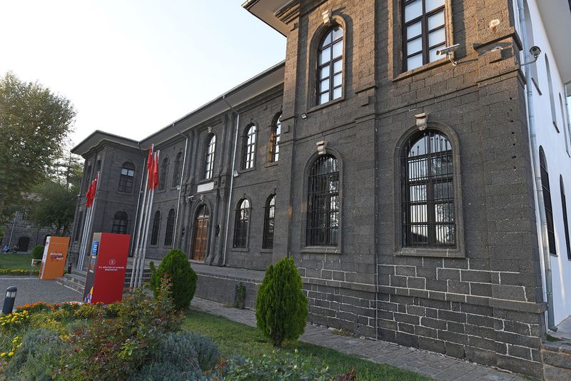 Diyarbakır İkale Courthouse B building in 2024 0344.jpg