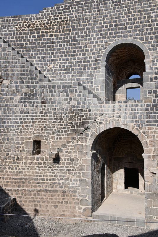 Diyarbakır At north interior wall of inner fortress in 2024 6795.jpg