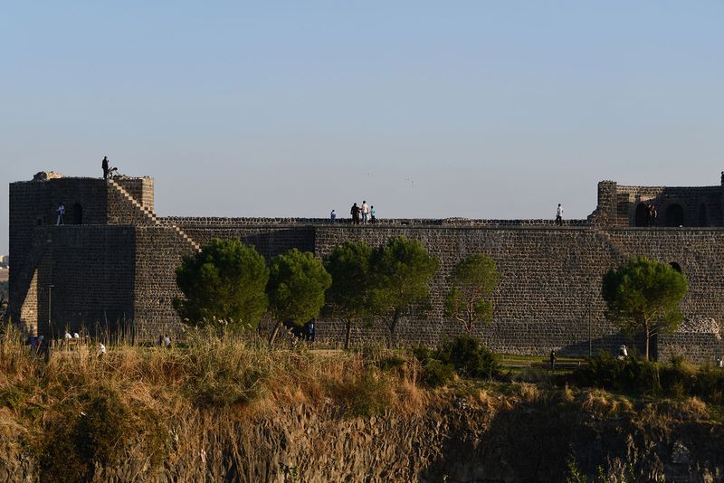 Diyarbakır İkale View to south wall in 2024 7272.jpg