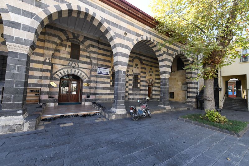 Gaziantep Ağa Camii Exterior in 2024 0460.jpg