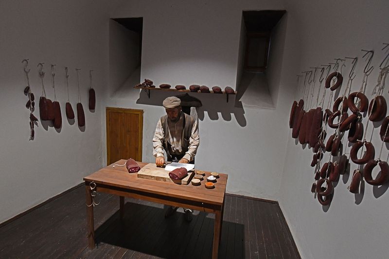 Kayseri Gpgpoğlu Ethnography Museum Selamlik displays 0542.jpg