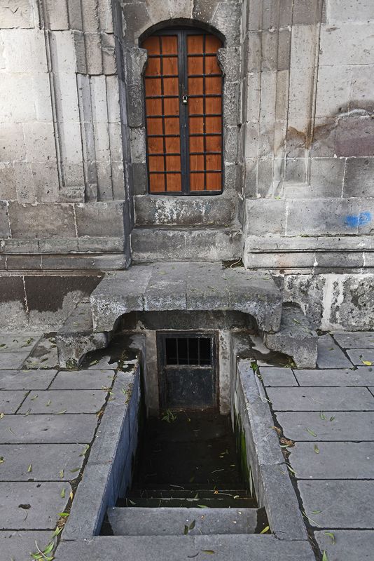 Kayseri Emir Şahap Trbesi in 2024 8583.jpg