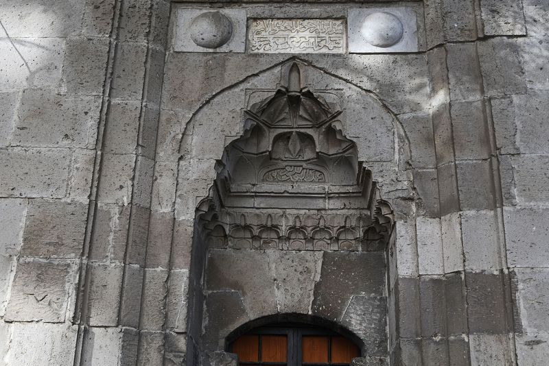 Kayseri Emir Şahap Trbesi in 2024 8584.jpg