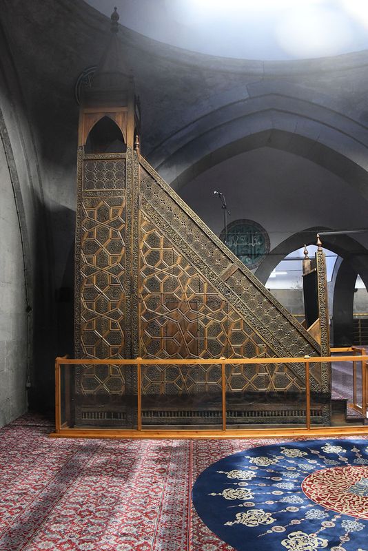 Kayseri Hunat Hatun Klliyesi Mosque interior in 2024 8552.jpg