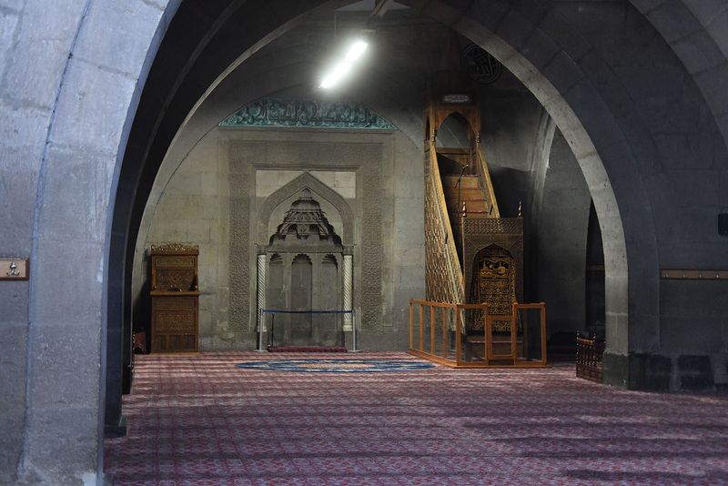 Kayseri Hunat Hatun Klliyesi Mosque interior in 2024 8556.jpg